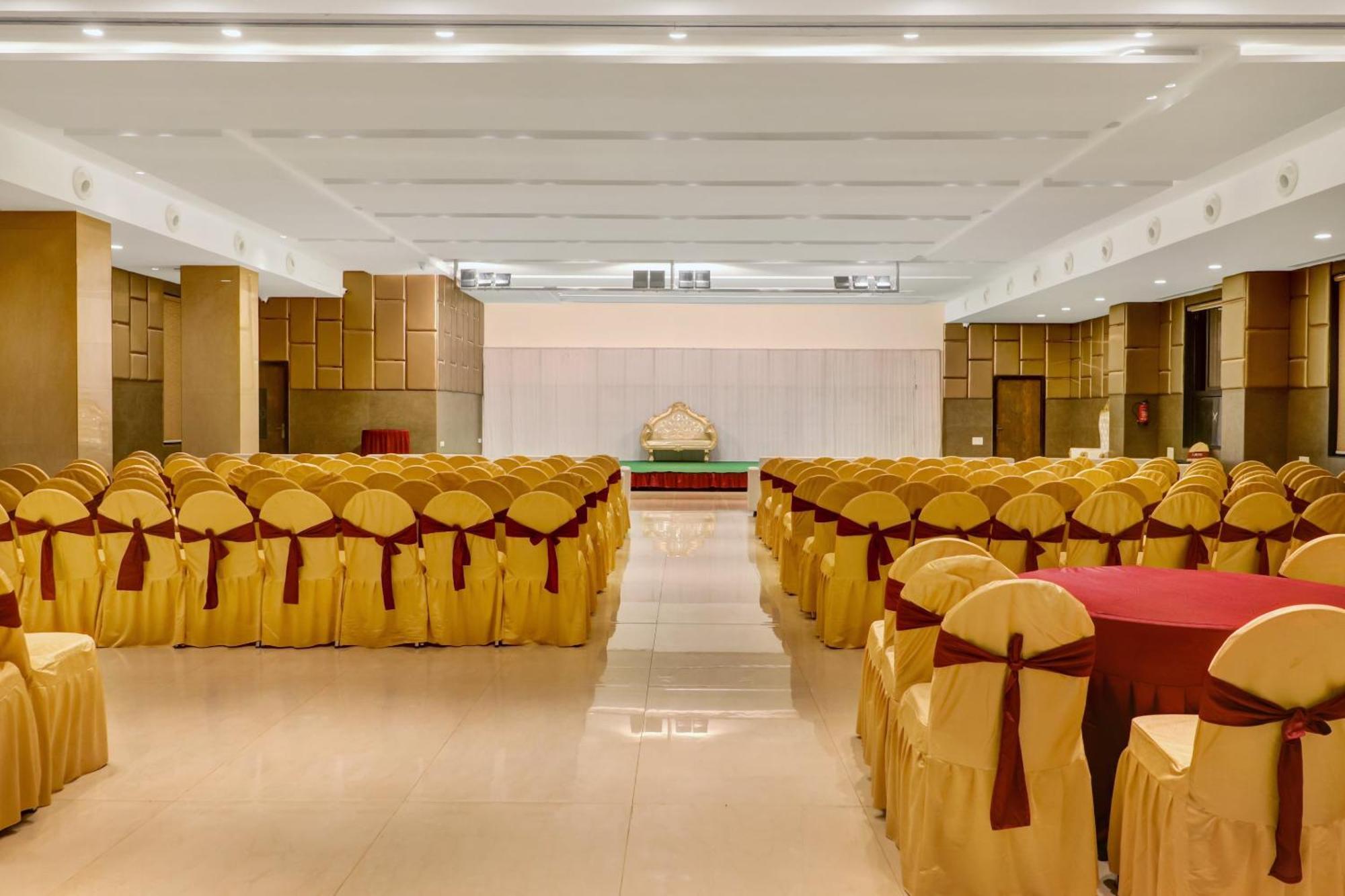 היידראבד Townhouse Oak De Alphabet Hotel Bolarum מראה חיצוני תמונה
